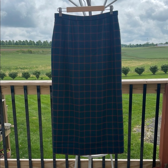 Pendleton Virgin Wool Vintage Green and Red pencil  Skirt - Picture 1 of 12